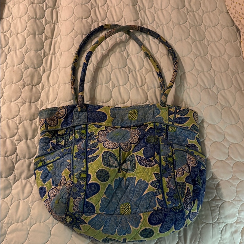 Vera Bradley daisy doodle shoulder bag 15 x 10 x 4